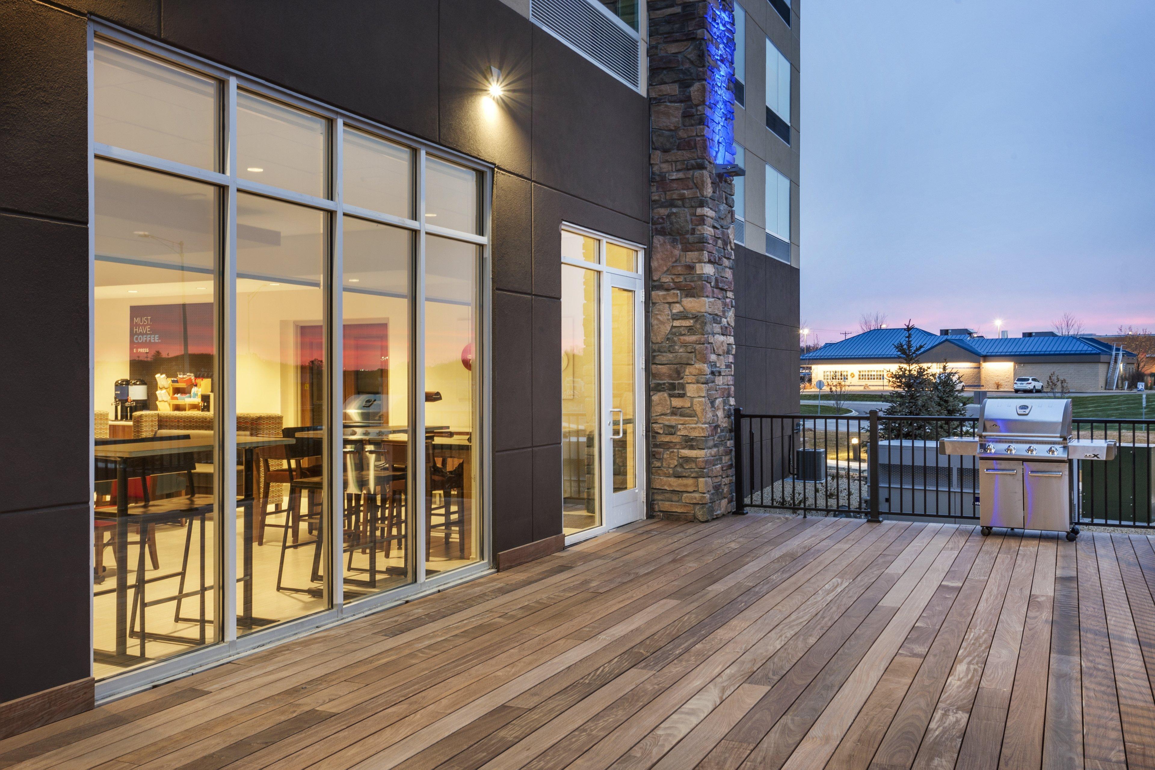 Holiday Inn Express & Suites - Hudson I-94 By Ihg Ngoại thất bức ảnh