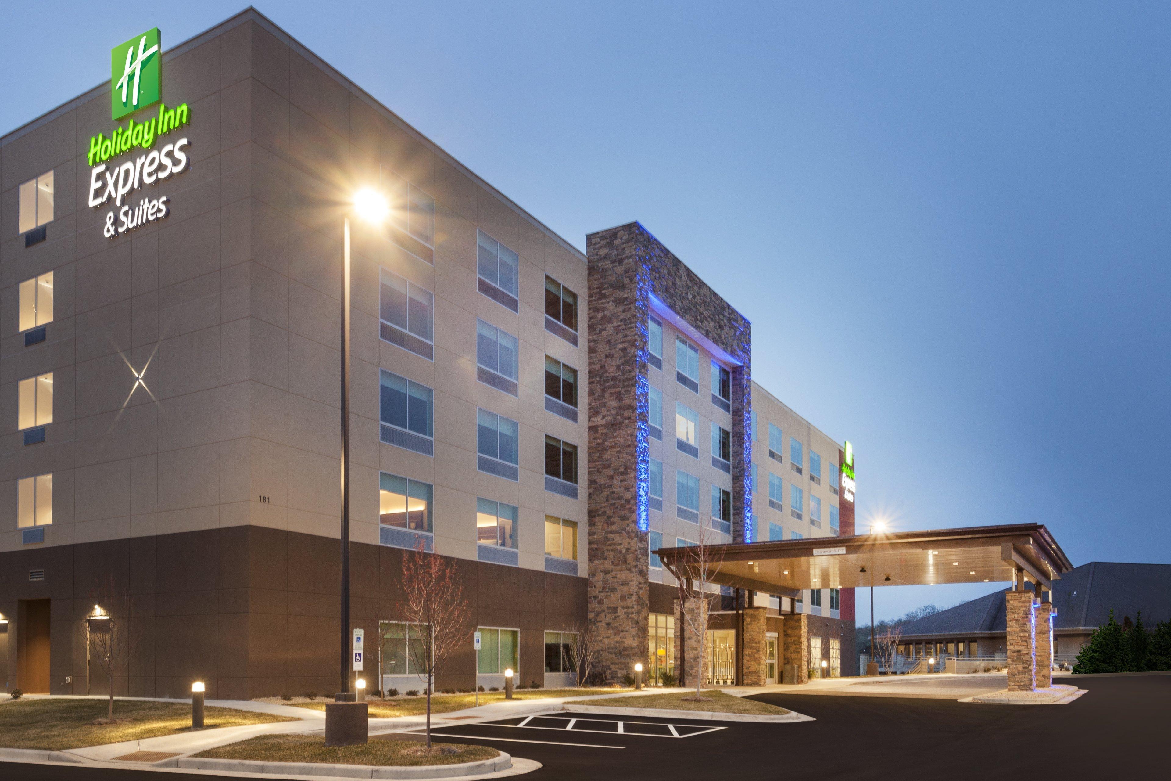 Holiday Inn Express & Suites - Hudson I-94 By Ihg Ngoại thất bức ảnh